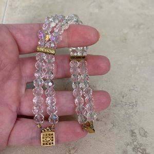 Beaded bracelet with clasp